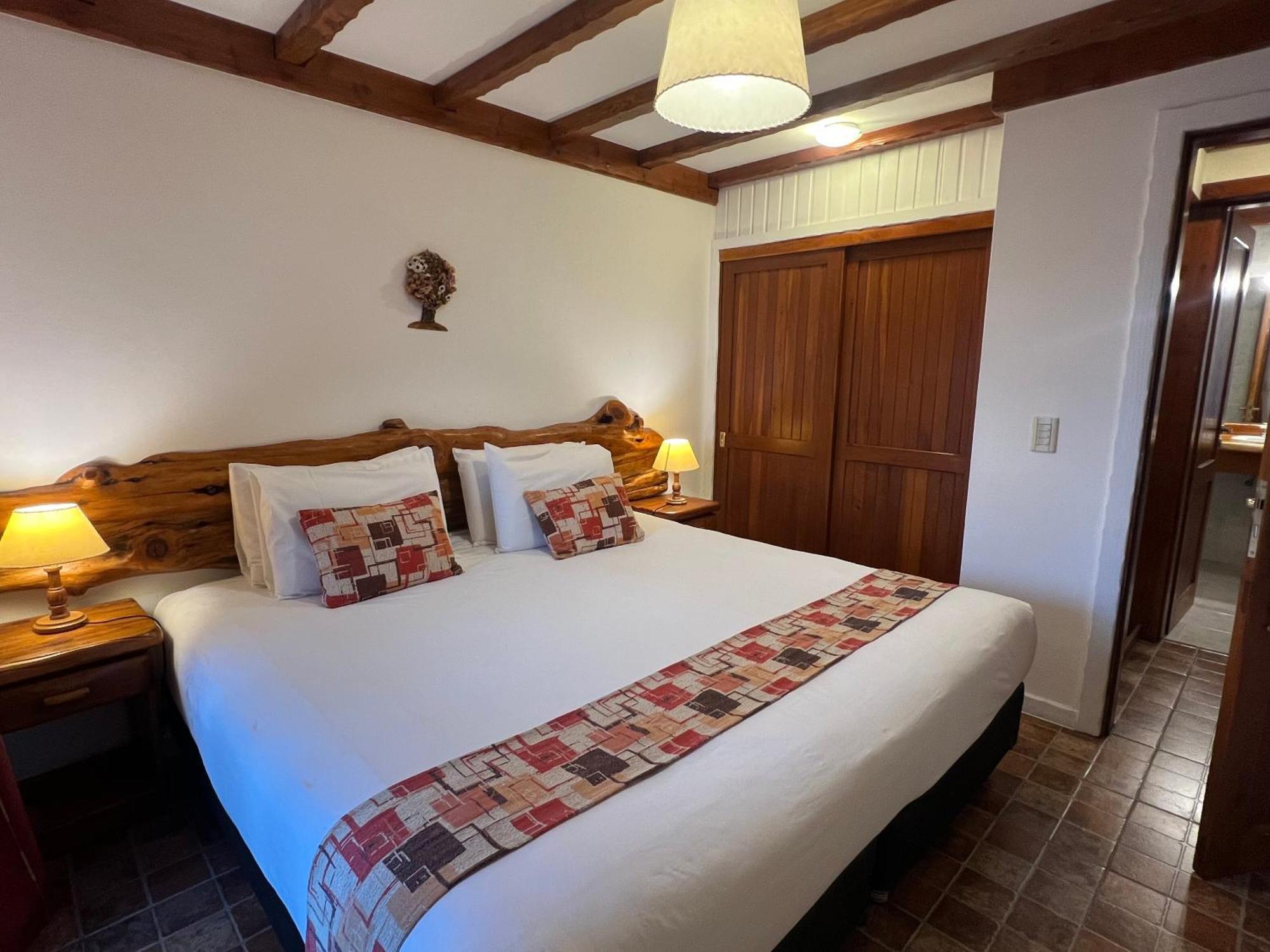 Costa Brava Apart Hotel & Suites Bariloche Zewnętrze zdjęcie